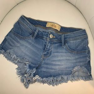 HOLLISTER SHORT SHORTS